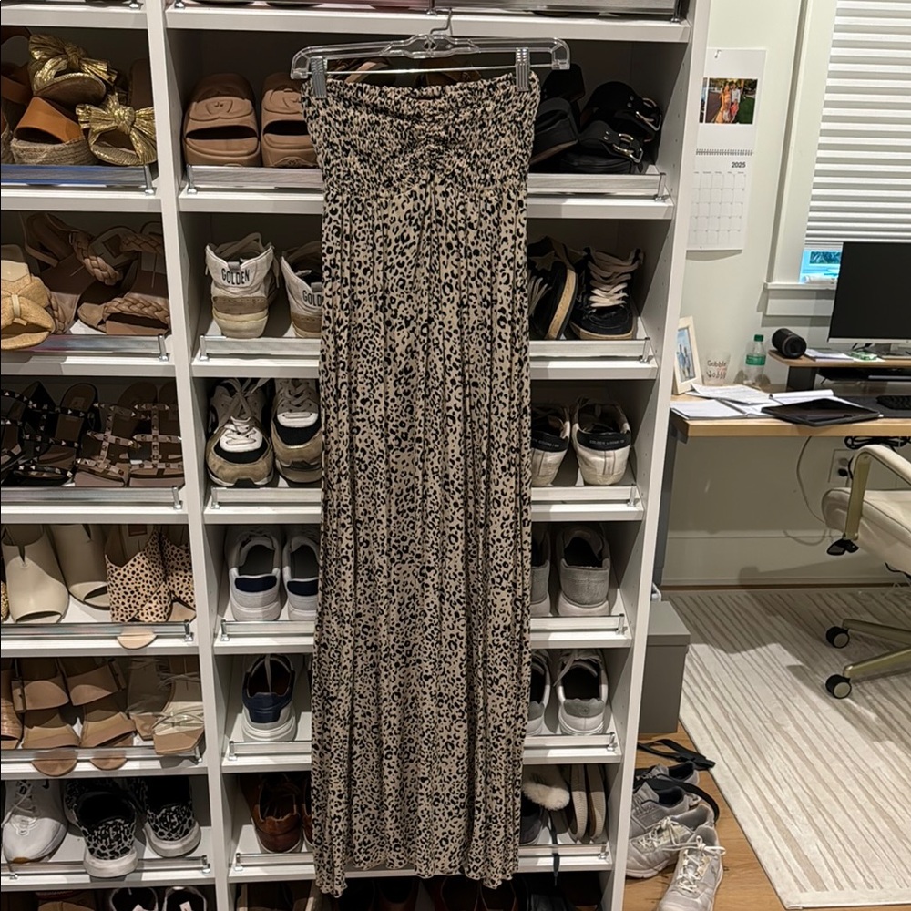 Black and White Pleated Maxi Dress for Cocktail Events